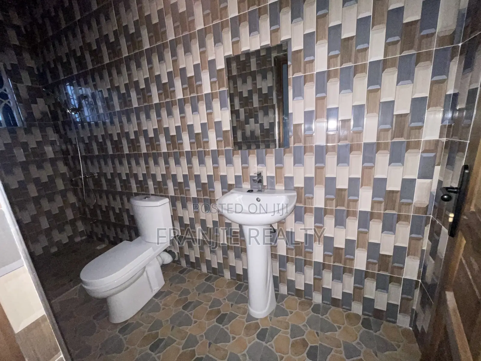 2bdrm Apartment in Kasoa for rent