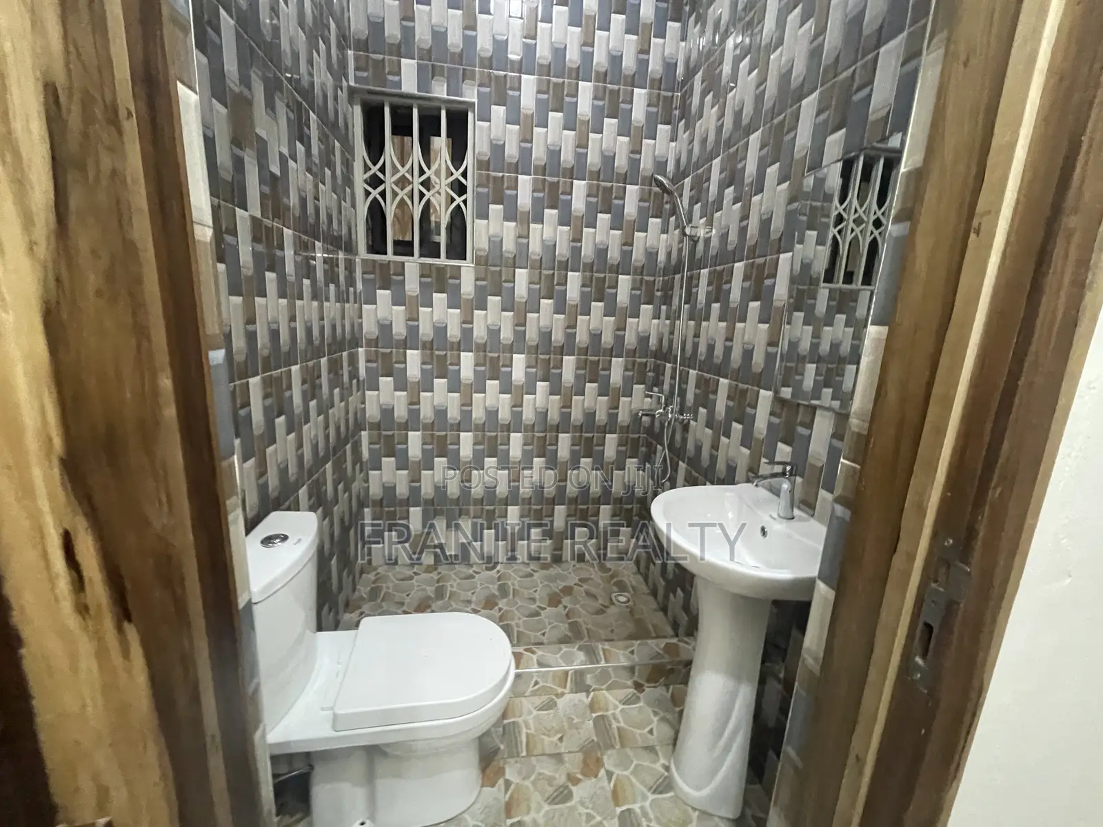2bdrm Apartment in Kasoa for rent