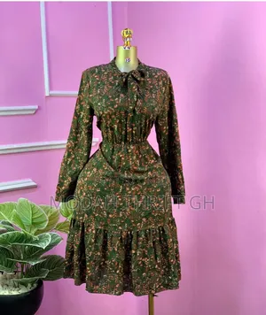 Photo - Green Floral Long Sleeves Mini Dress