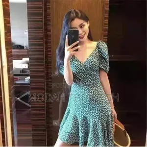 Photo - Green Floral Puff Sleeves Asymmetric Sundress