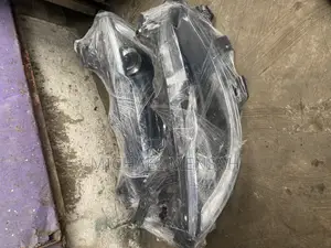 Chrysler 200 2015 Head Light