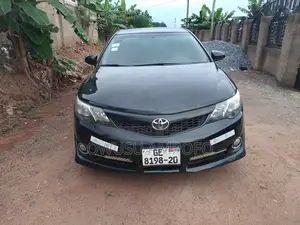 Photo - Toyota Camry 2015 Blue