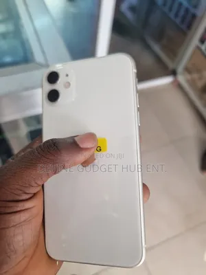 Apple iPhone 11 128 GB White
