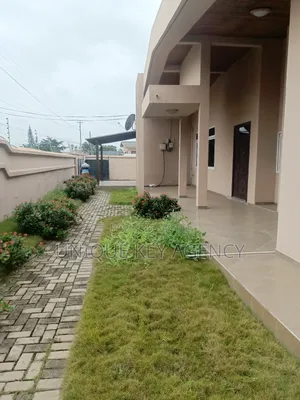 5bdrm House in Unique Key Agency, Dzorwulu for rent