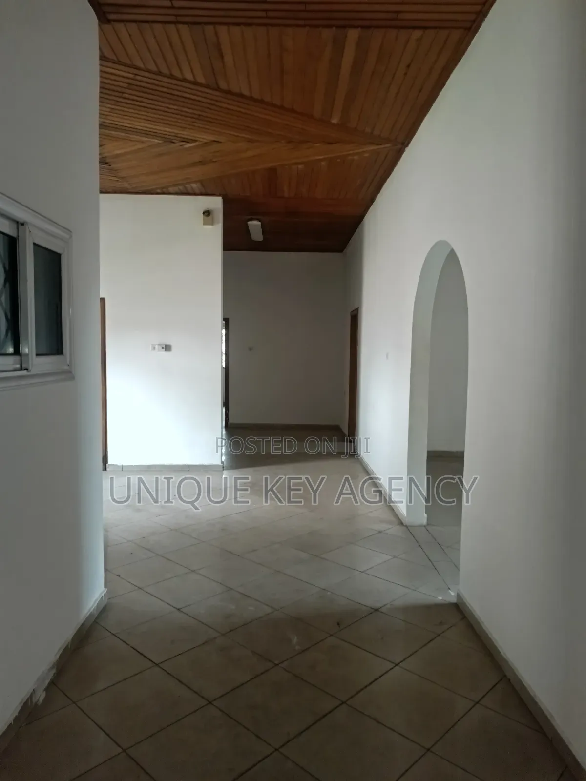 5bdrm House in Unique Key Agency, Dzorwulu for rent