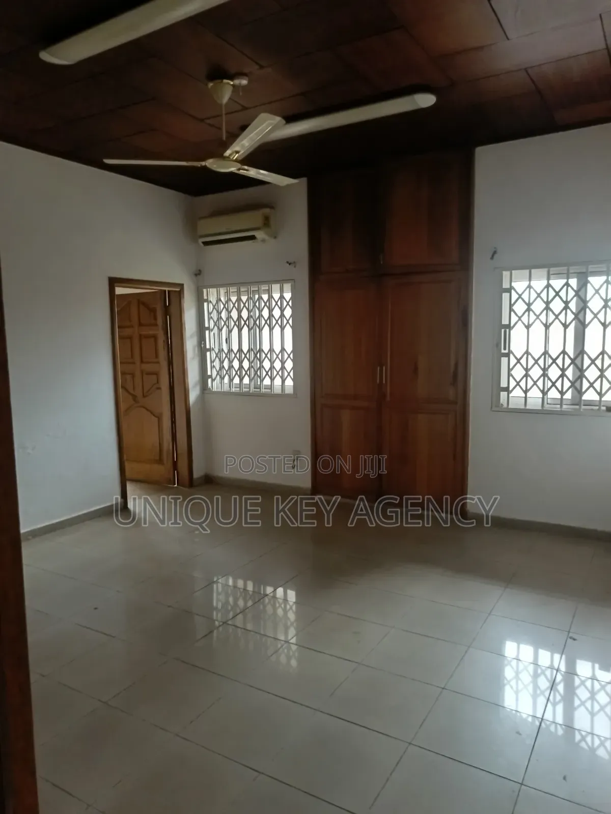 5bdrm House in Unique Key Agency, Dzorwulu for rent
