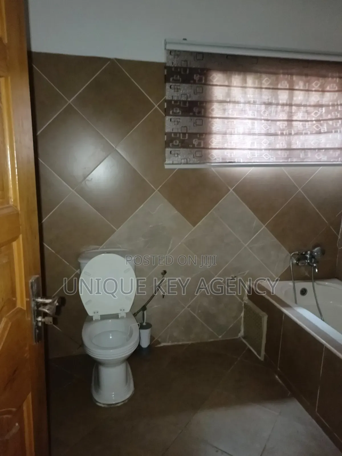 5bdrm House in Unique Key Agency, Dzorwulu for rent