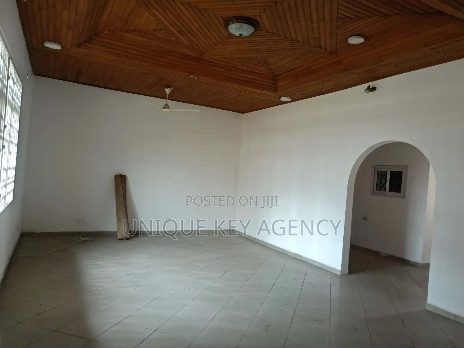 5bdrm House in Unique Key Agency, Dzorwulu for rent