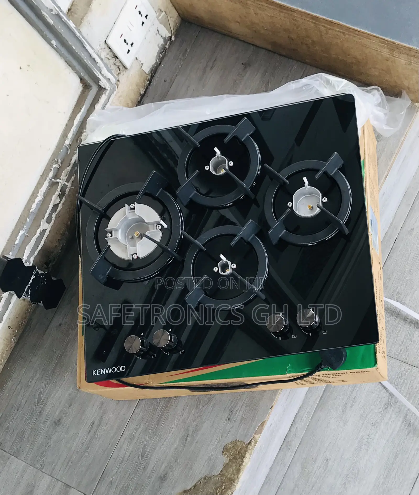 4 Gas Cooker 60cm Black Accurate Kenwood in-Built