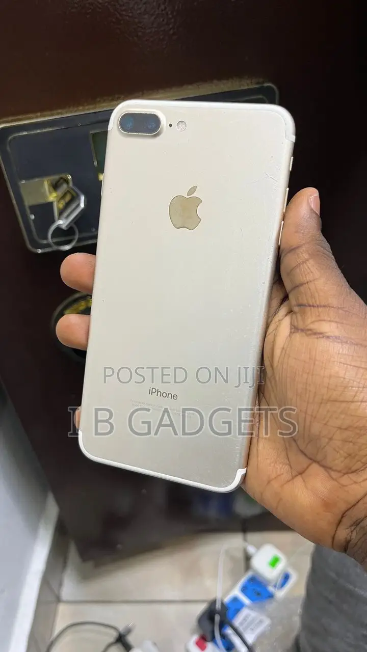 Apple iPhone 7 Plus 32 GB Gold