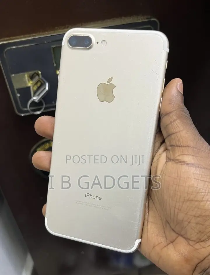 Apple iPhone 7 Plus 32 GB Gold