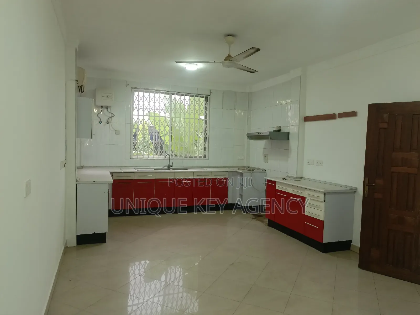 6bdrm House in Unique Key Agency, Dzorwulu for rent