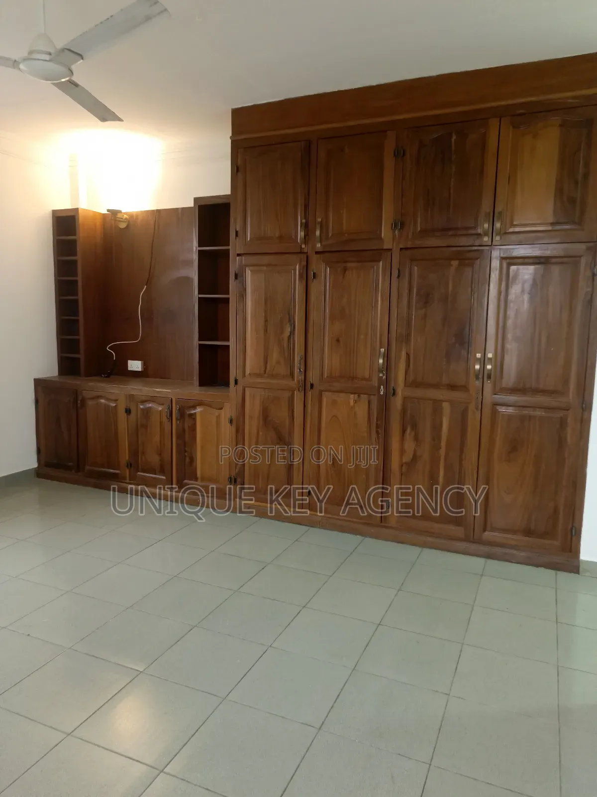 6bdrm House in Unique Key Agency, Dzorwulu for rent
