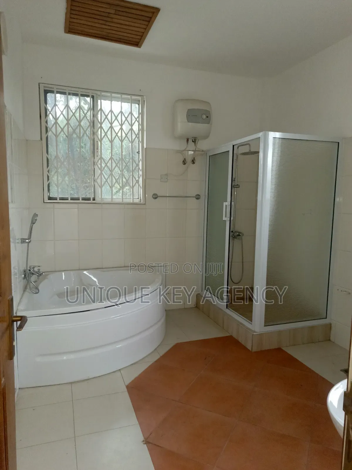 6bdrm House in Unique Key Agency, Dzorwulu for rent