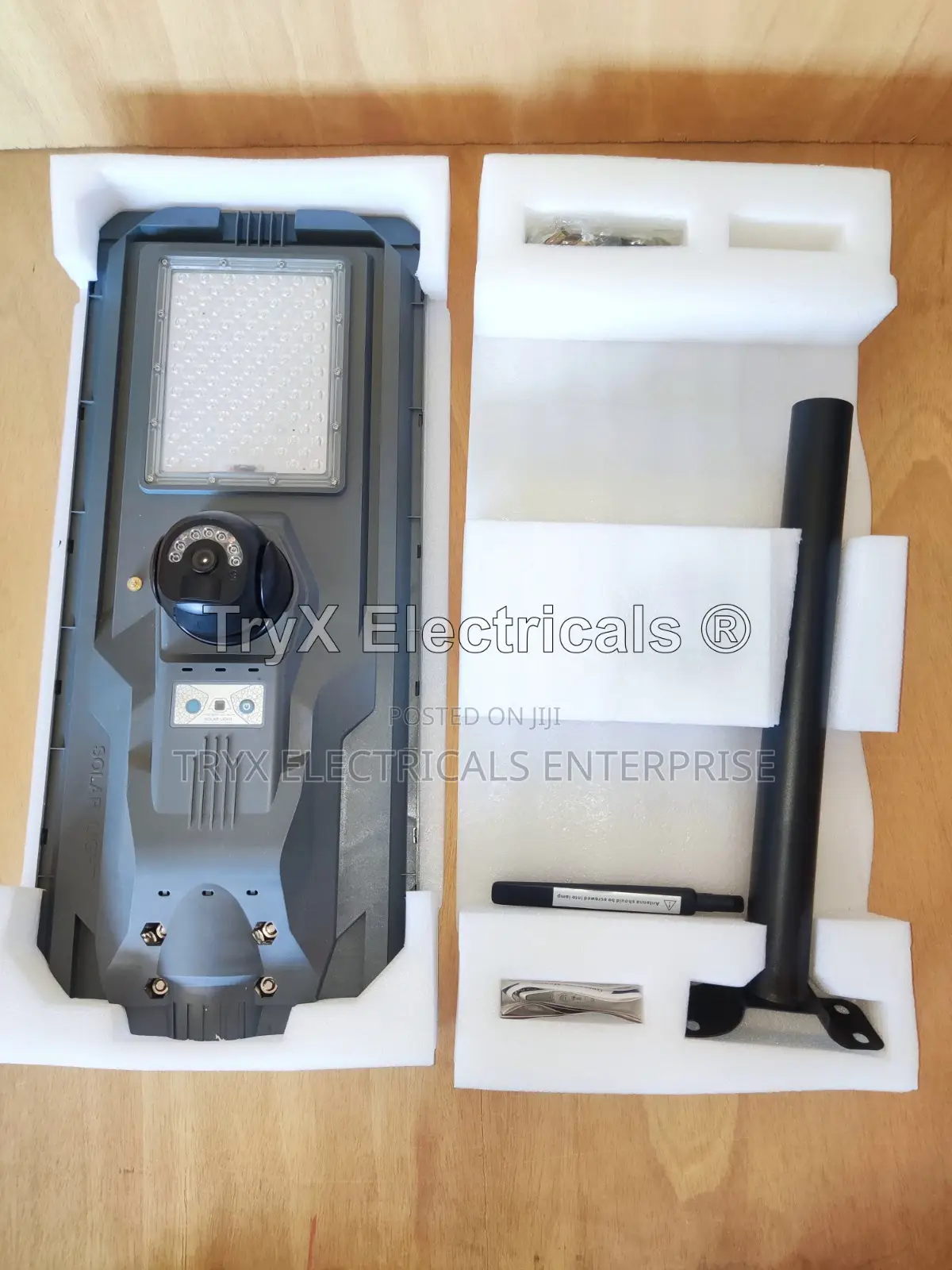 800w Surveillance Street Light + 64gb Sd