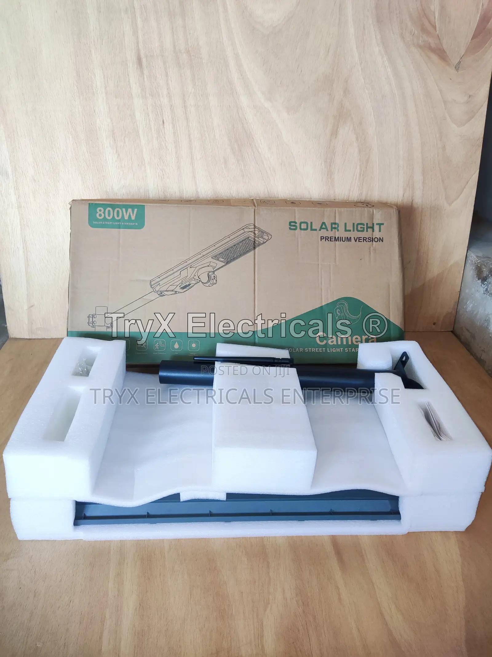 800w Surveillance Street Light + 64gb Sd