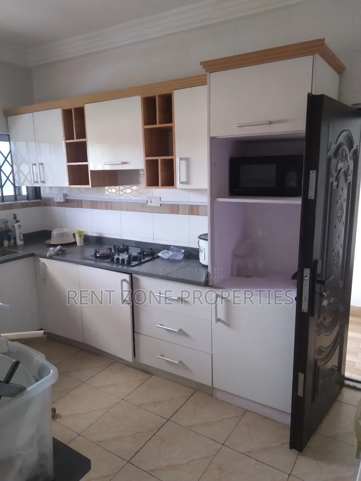 8bdrm Duplex in Rent Zone Properties, Tantra Hills for rent