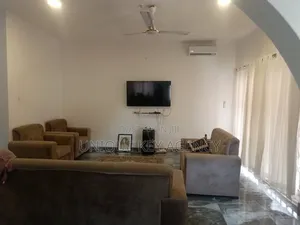 3bdrm House in Unique Key Agency, Manet Court for rent