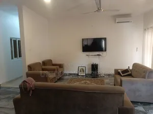 3bdrm House in Unique Key Agency, Manet Court for rent