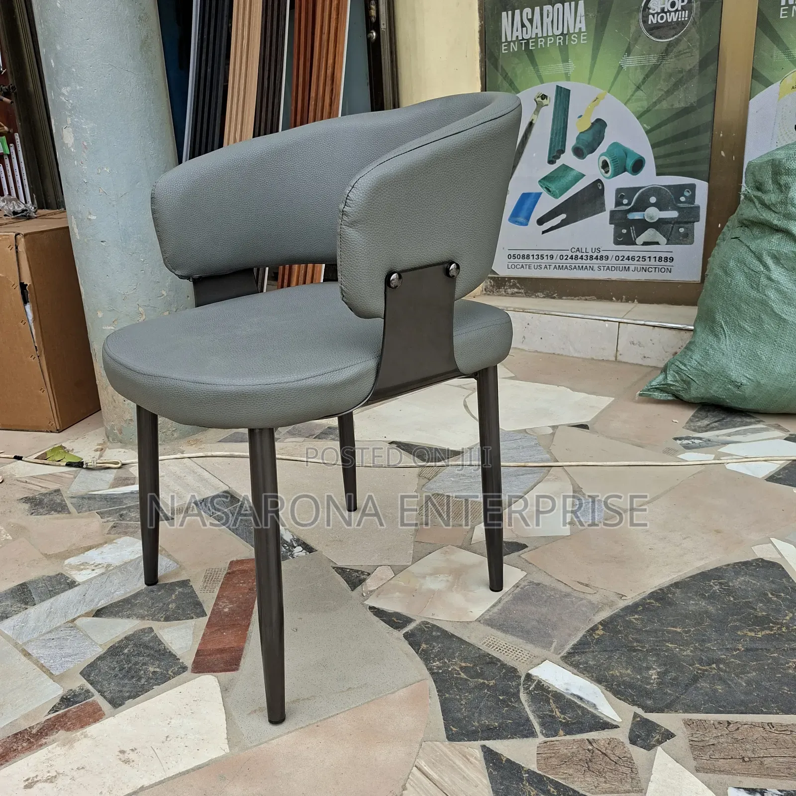 Comfortable Arm Rest Chairs