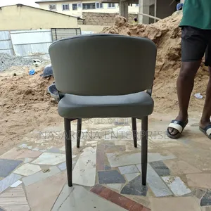 Comfortable Arm Rest Chairs