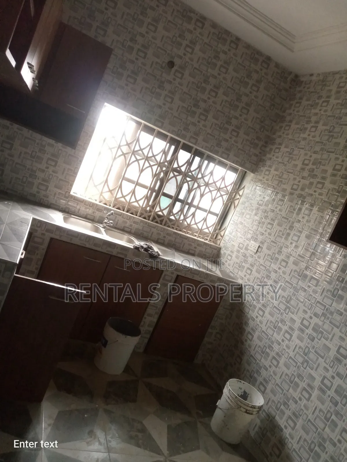 4bdrm Block of Flats in New Legon for rent