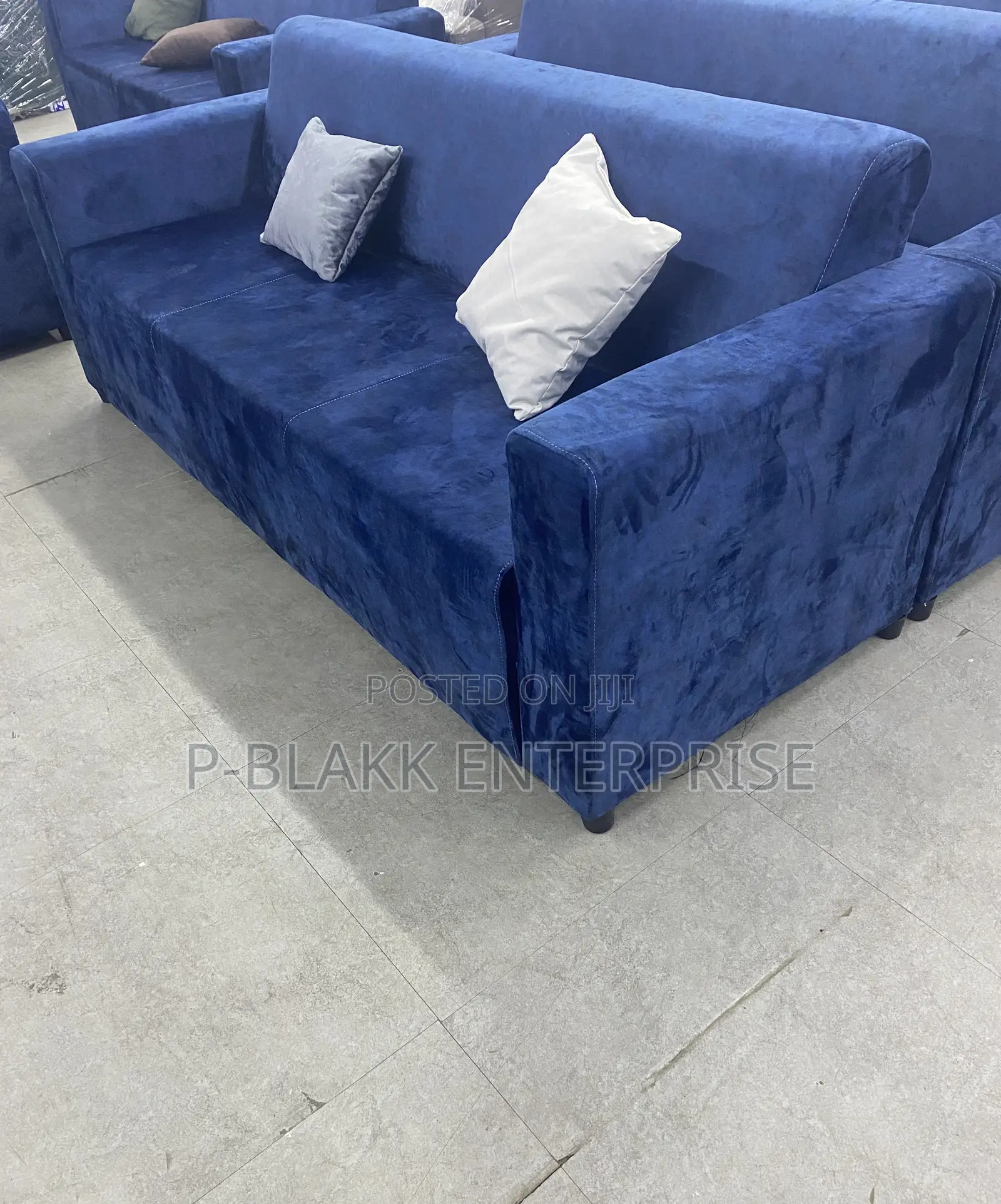 Sofa/Couches 3in1 Good Quality Material With Pillows 3 in 1