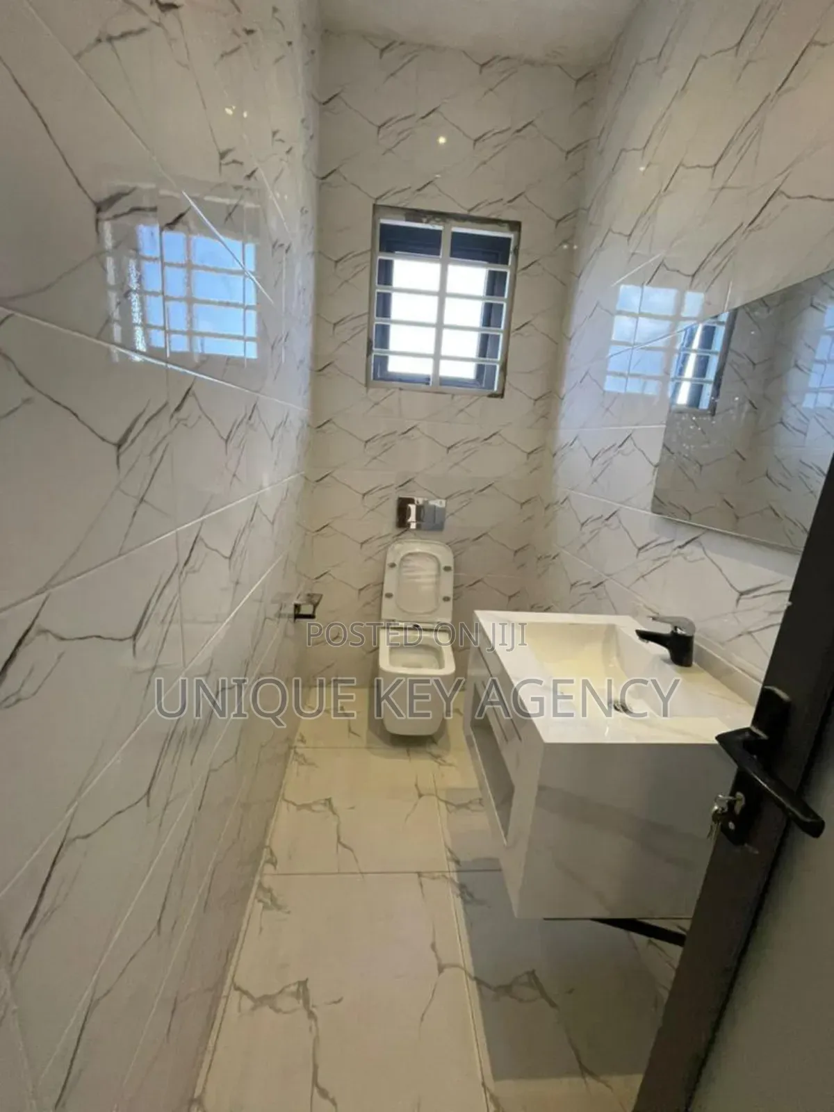 3bdrm House in Unique Key Agency, New Legon for sale
