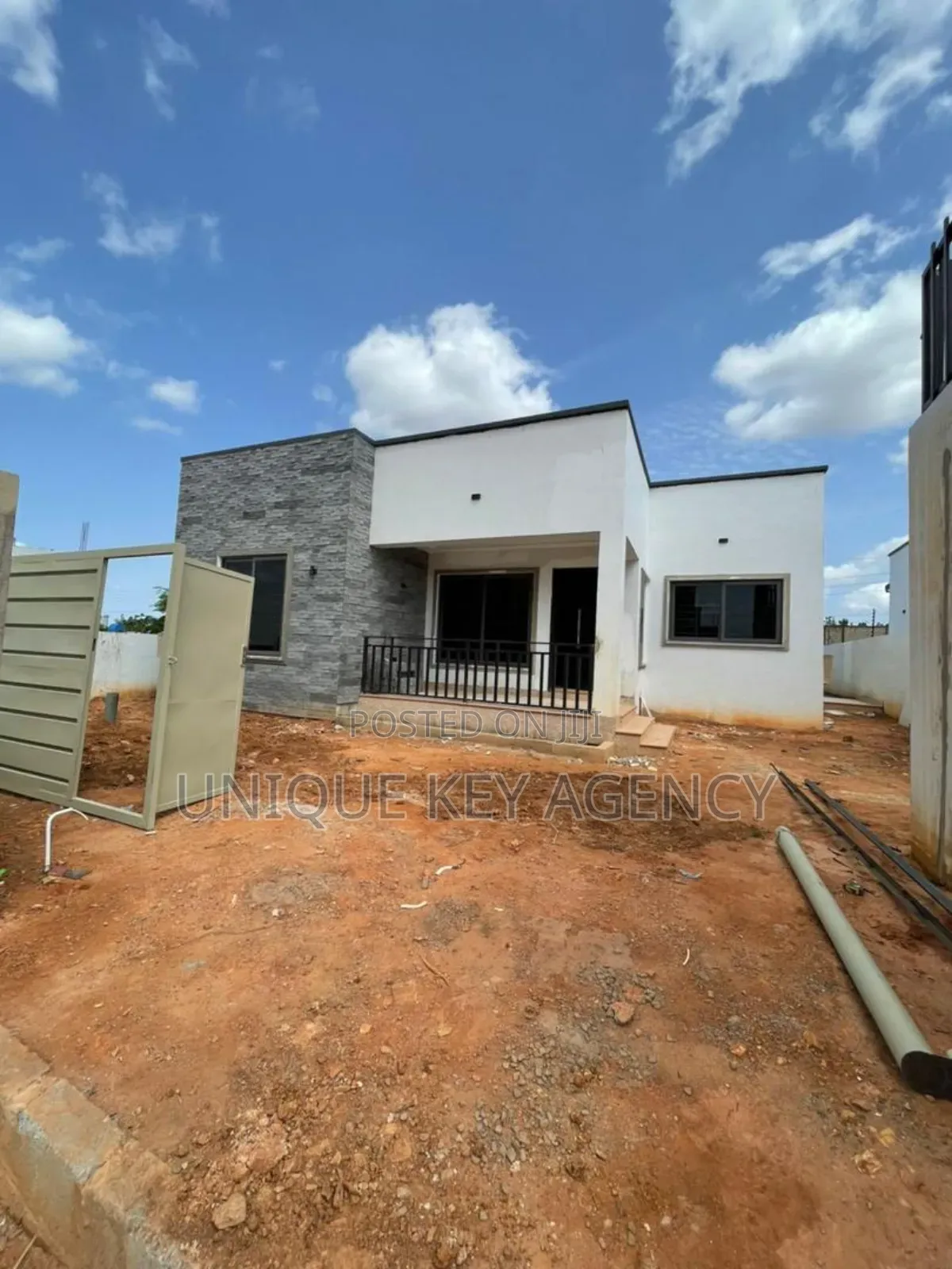 3bdrm House in Unique Key Agency, New Legon for sale