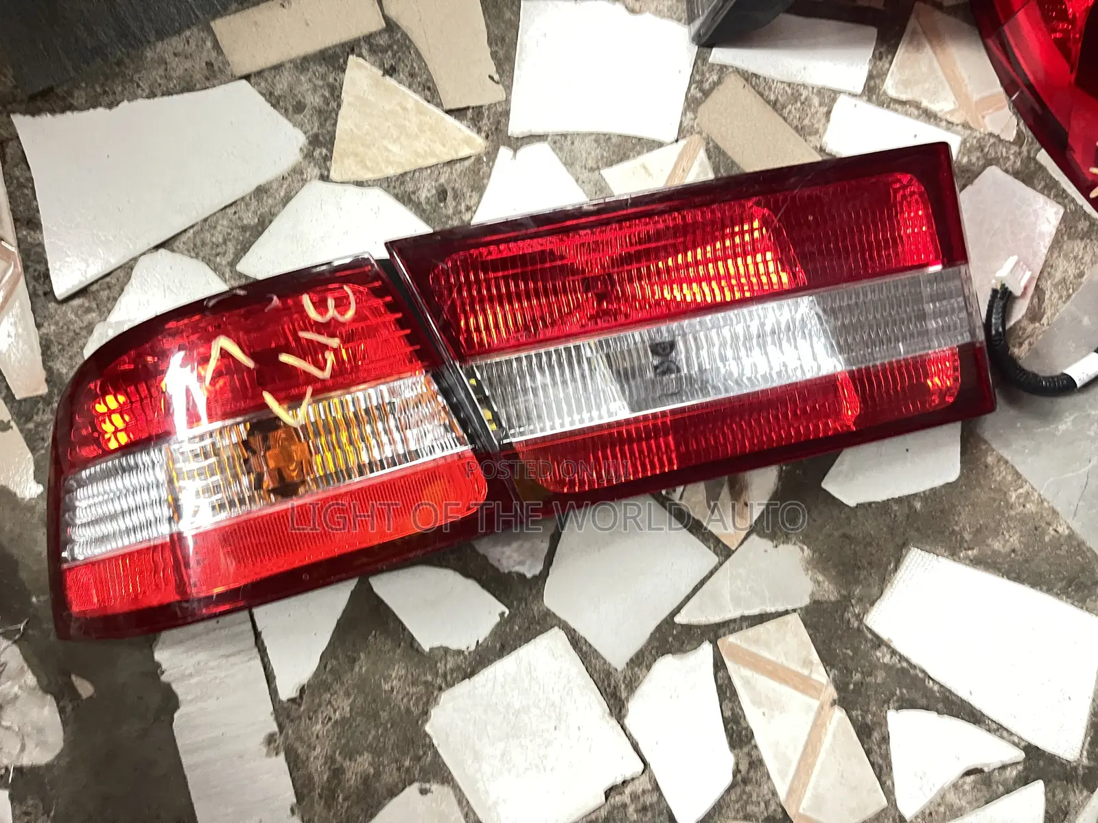 Lexus Is 250 Taillight and Boot Light Driver Side