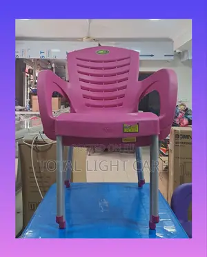Mornach Plastic Chair