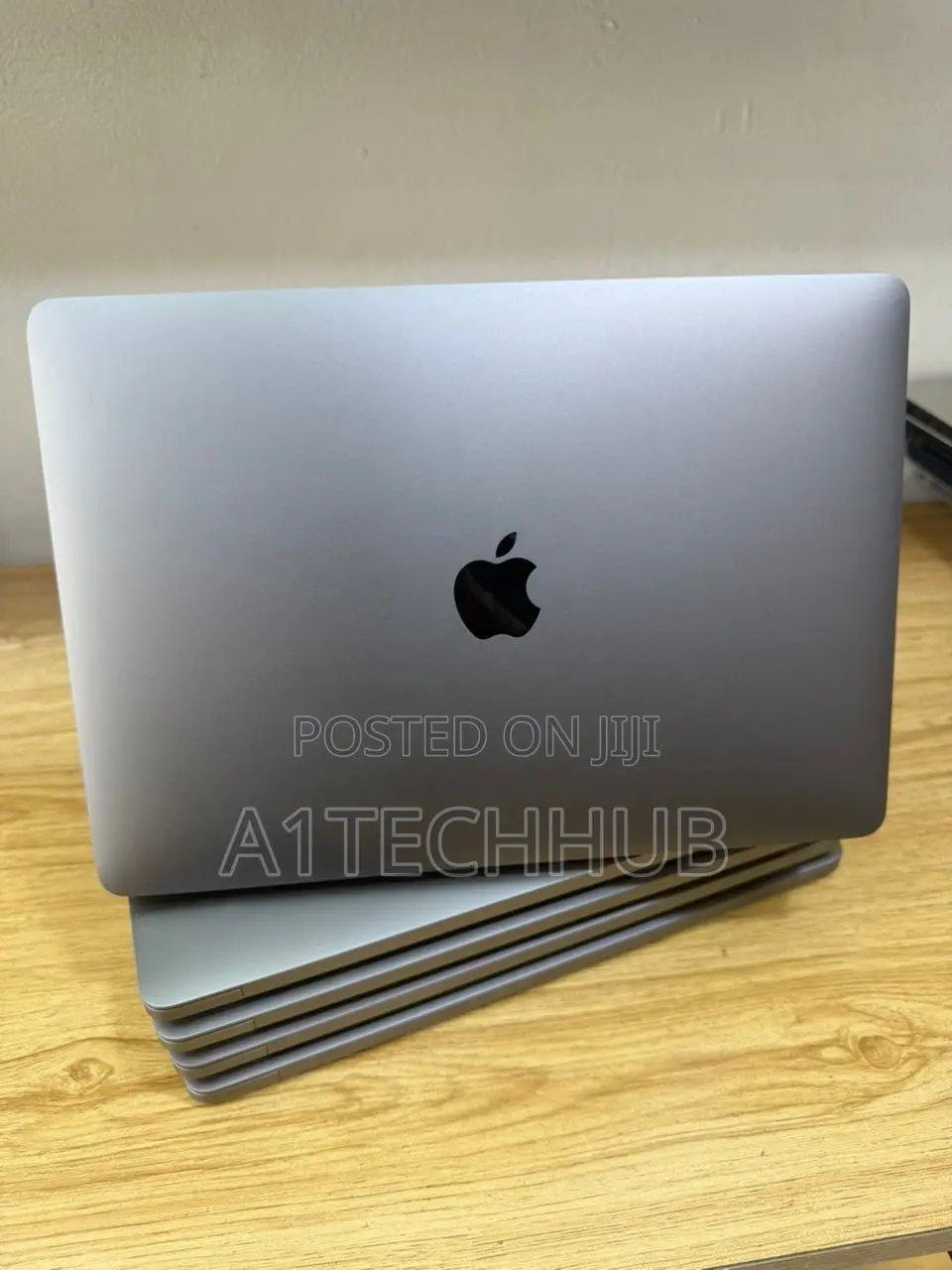 Laptop Apple MacBook Pro 2017 8GB Intel Core i5 SSD 256GB
