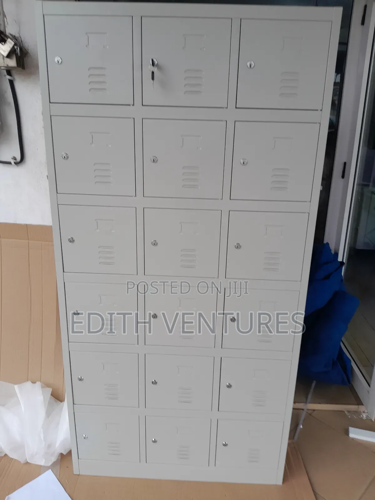 18 Compartments Storing Cabinet