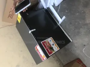 Photo - Notarized Zara 270litres Chest Freezer