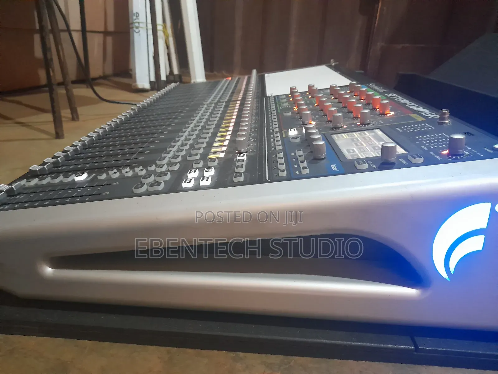 Soundcraft Si Performer 3 Digital Mixer With Engineer For Rent