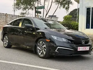 Photo - Honda Civic EX Sedan 2019 Black