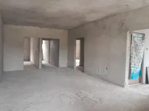 12bdrm House in Asokore Mampong, Kumasi Metropolitan for sale
