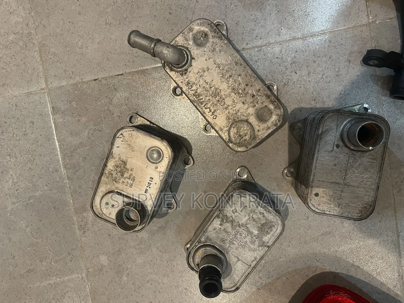 Vw Passat Oil Cooler for Engine