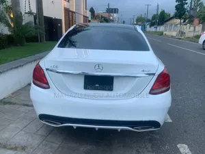 Mercedes-Benz C300 Luxury 4Matic Sedan AWD (2.0L 4cyl 7A) 2016 White