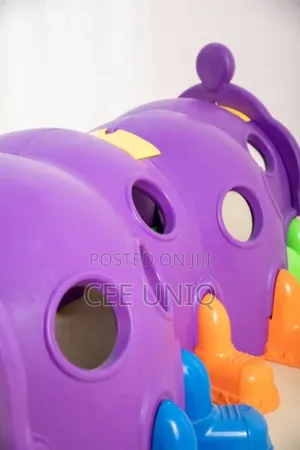 Kids Crawling Tunnel
