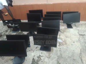 19 Inches Monitors