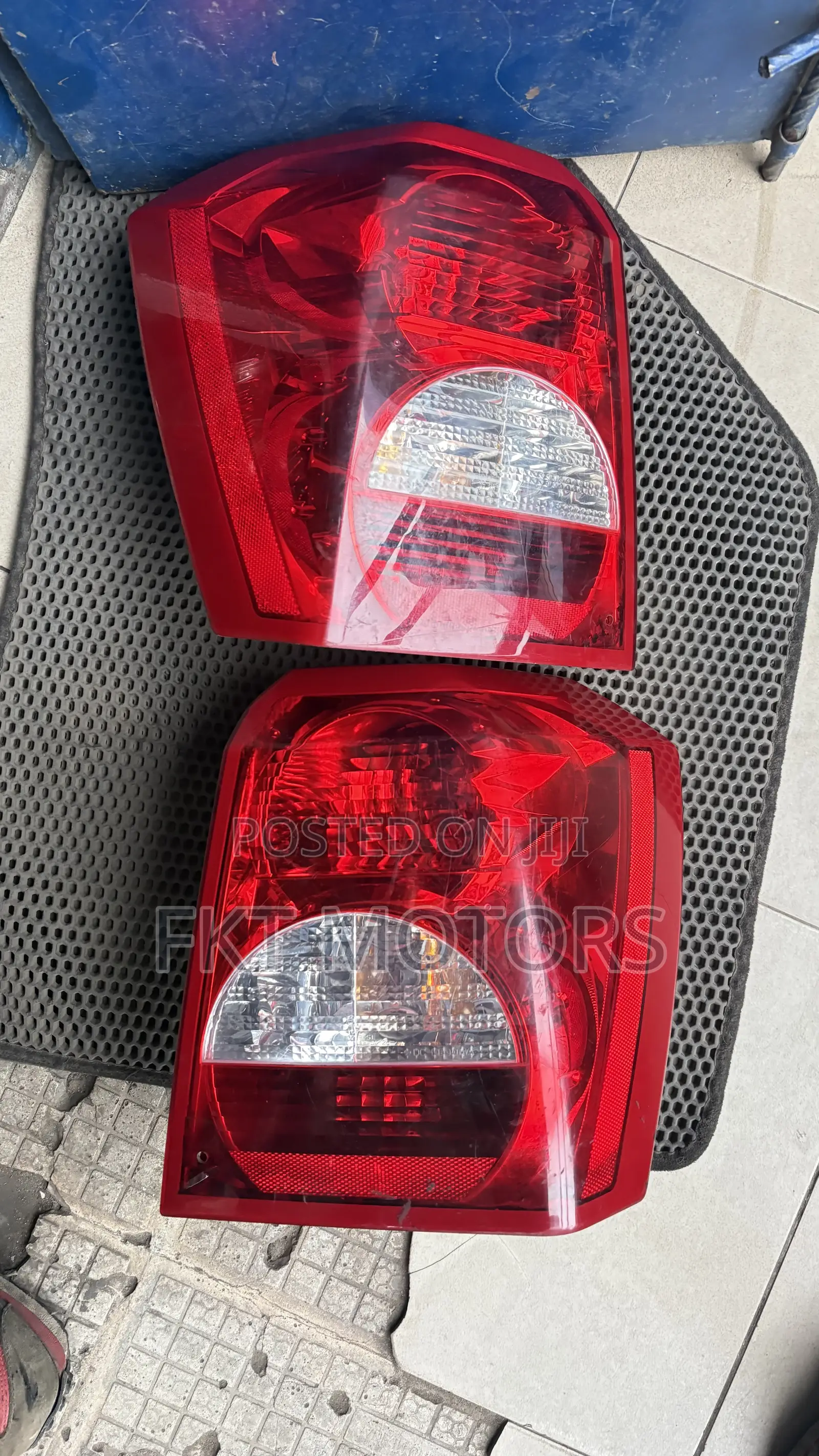 Dodge Caliber Taillight 2005,2006,2007,2008,2009,2010