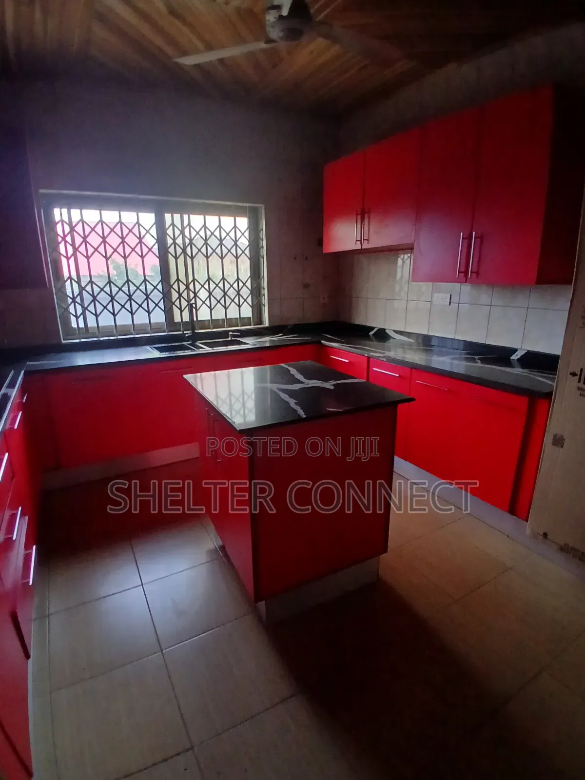 10bdrm House in Pantang, Adenta for rent