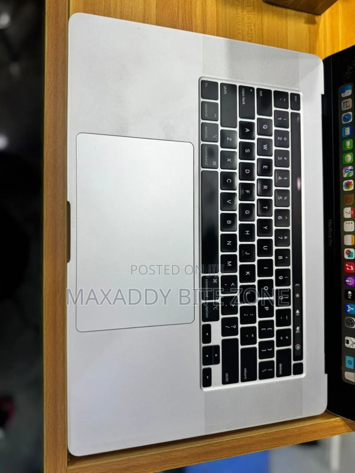 Laptop Apple MacBook Pro 2019 16GB Intel Core i7 SSD 512GB