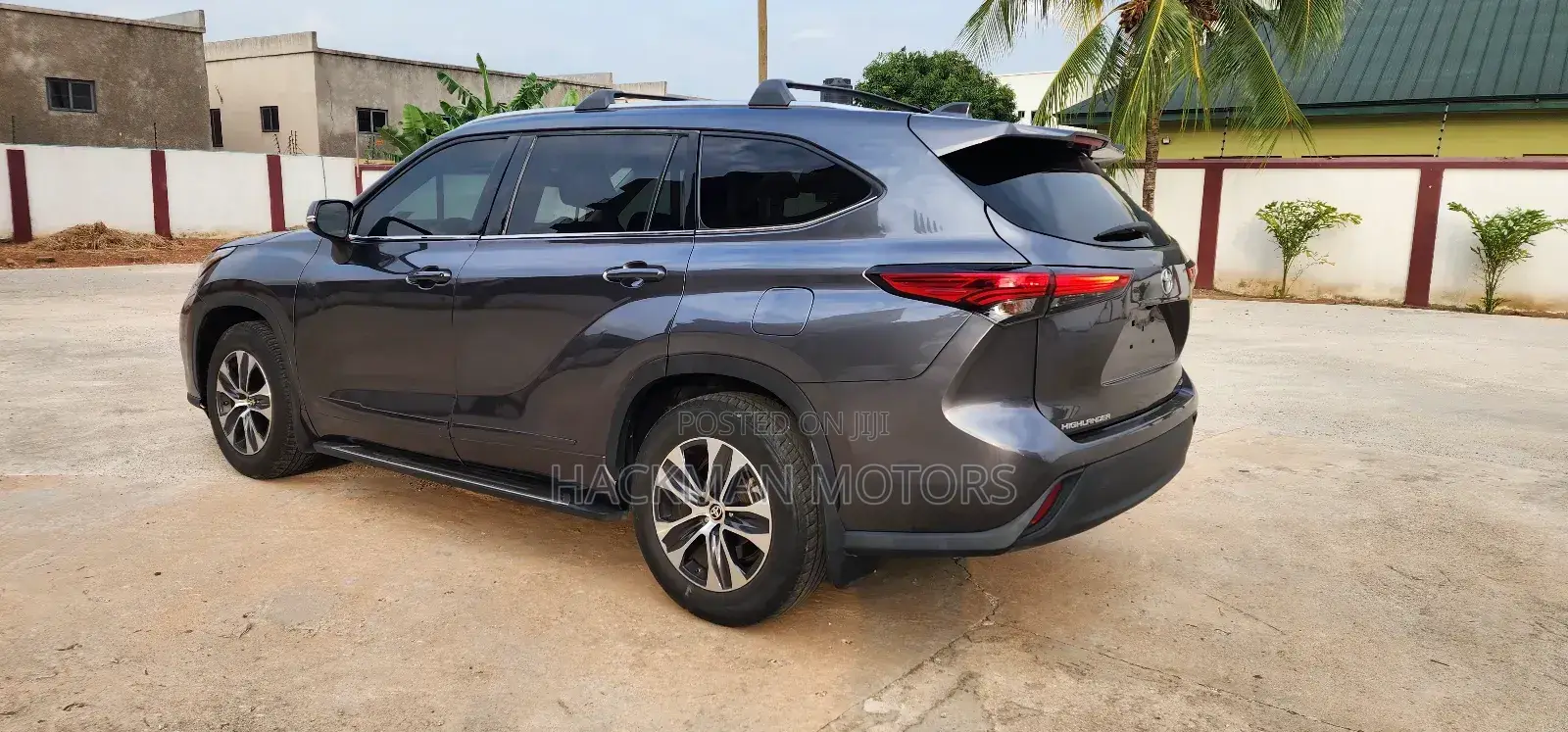 Toyota Highlander XLE 2021 Gray