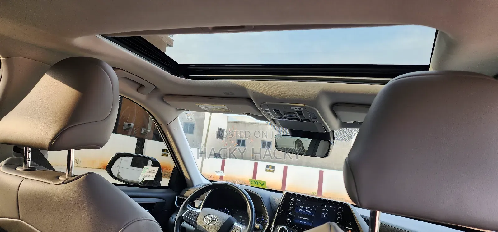 Toyota Highlander XLE 2021 Gray