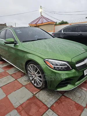 Mercedes-Benz C300 2020 Green