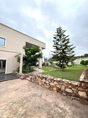 5bdrm House in Madev Realty, Kwabenya for sale