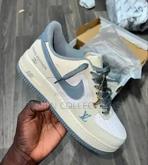 Louis Vuitton Force Cream and Blue