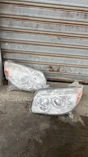 Toyota 4runner Headlight 2005,2006,2007,2008,2009,2010,2011